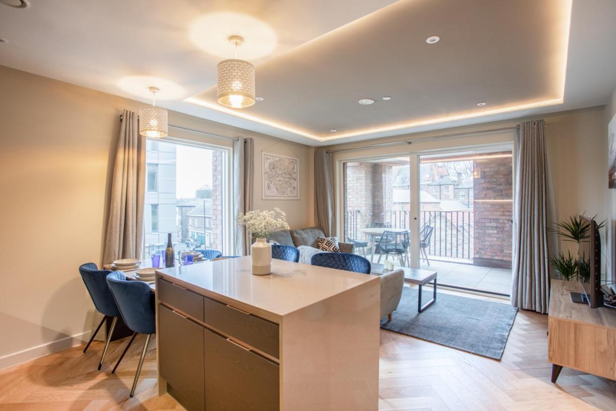 Luxury 2 Bedroom Apartment With Free Parking In The Heart Of York Ngoại thất bức ảnh