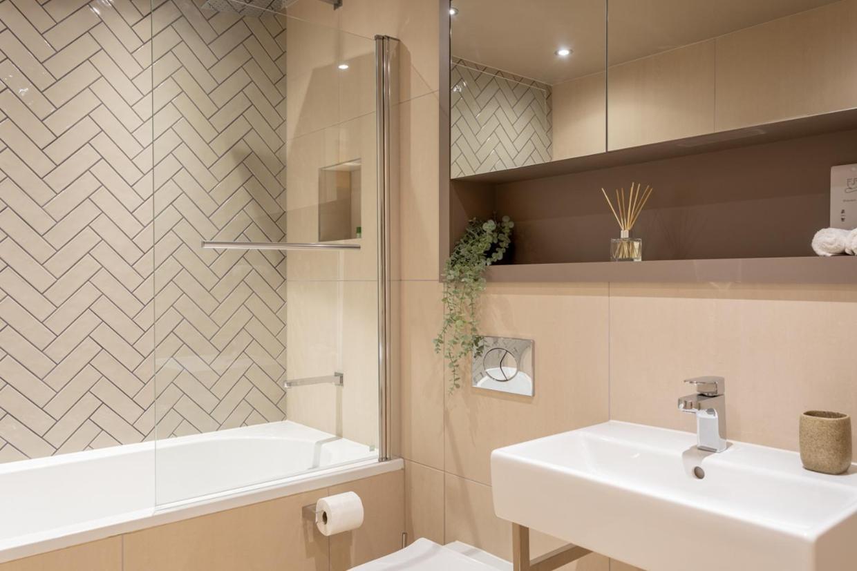 Luxury 2 Bedroom Apartment With Free Parking In The Heart Of York Ngoại thất bức ảnh